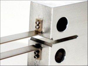 Crack Growth Fatigue Test